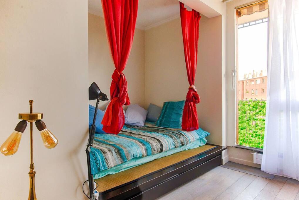 Studio With Balcony Paris Bagian luar foto